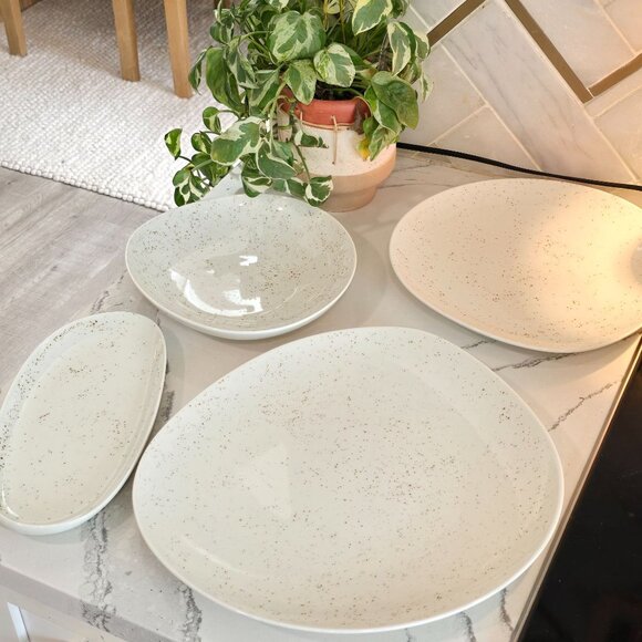 Schonwald German Organic Pottery Speckled Serving & Dinnerware Set 4 Pieces - Picture 7 of 14
